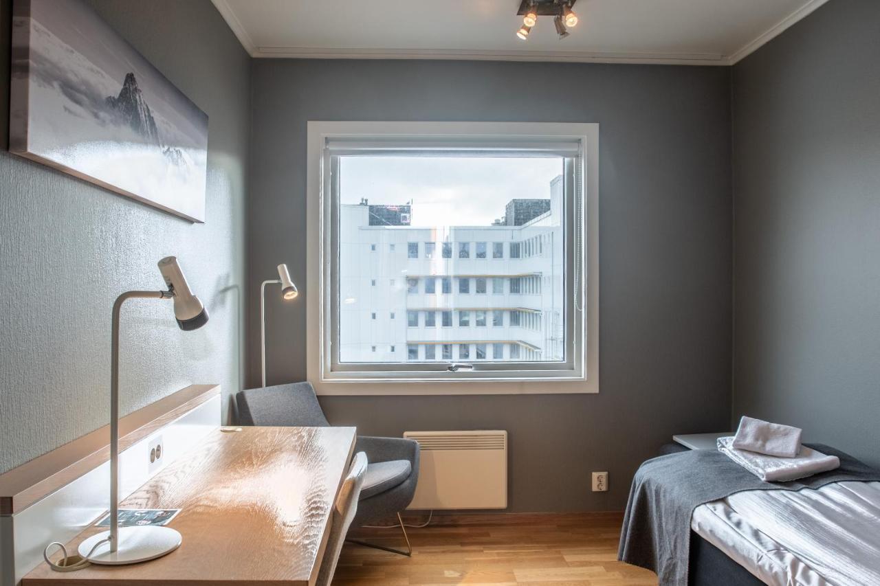 Fast Hotel Свольвер Экстерьер фото