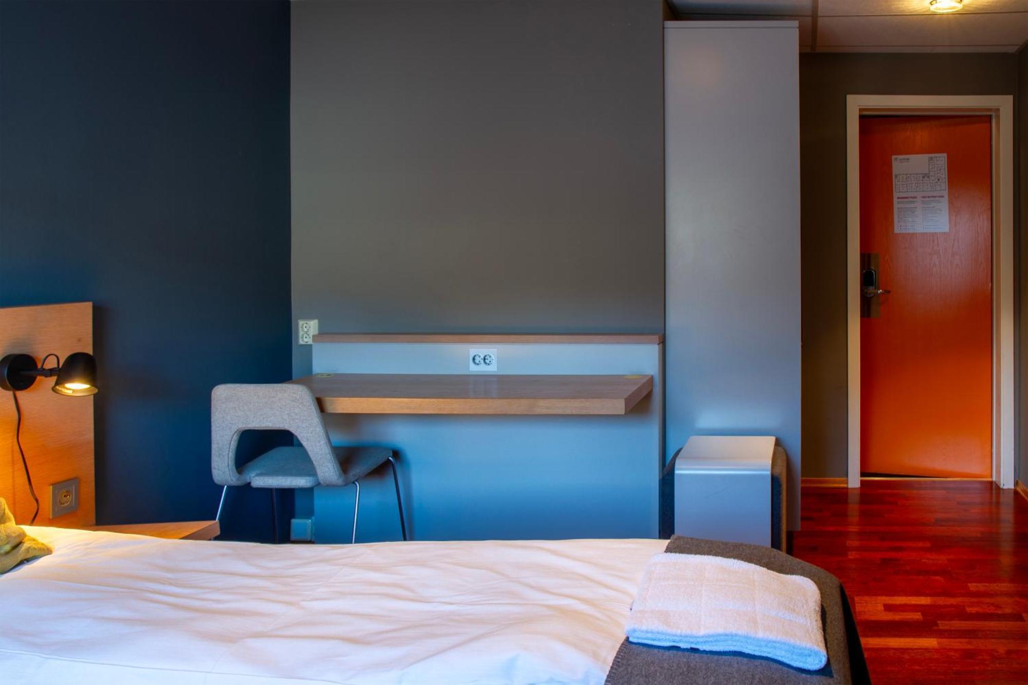 Fast Hotel Свольвер Экстерьер фото