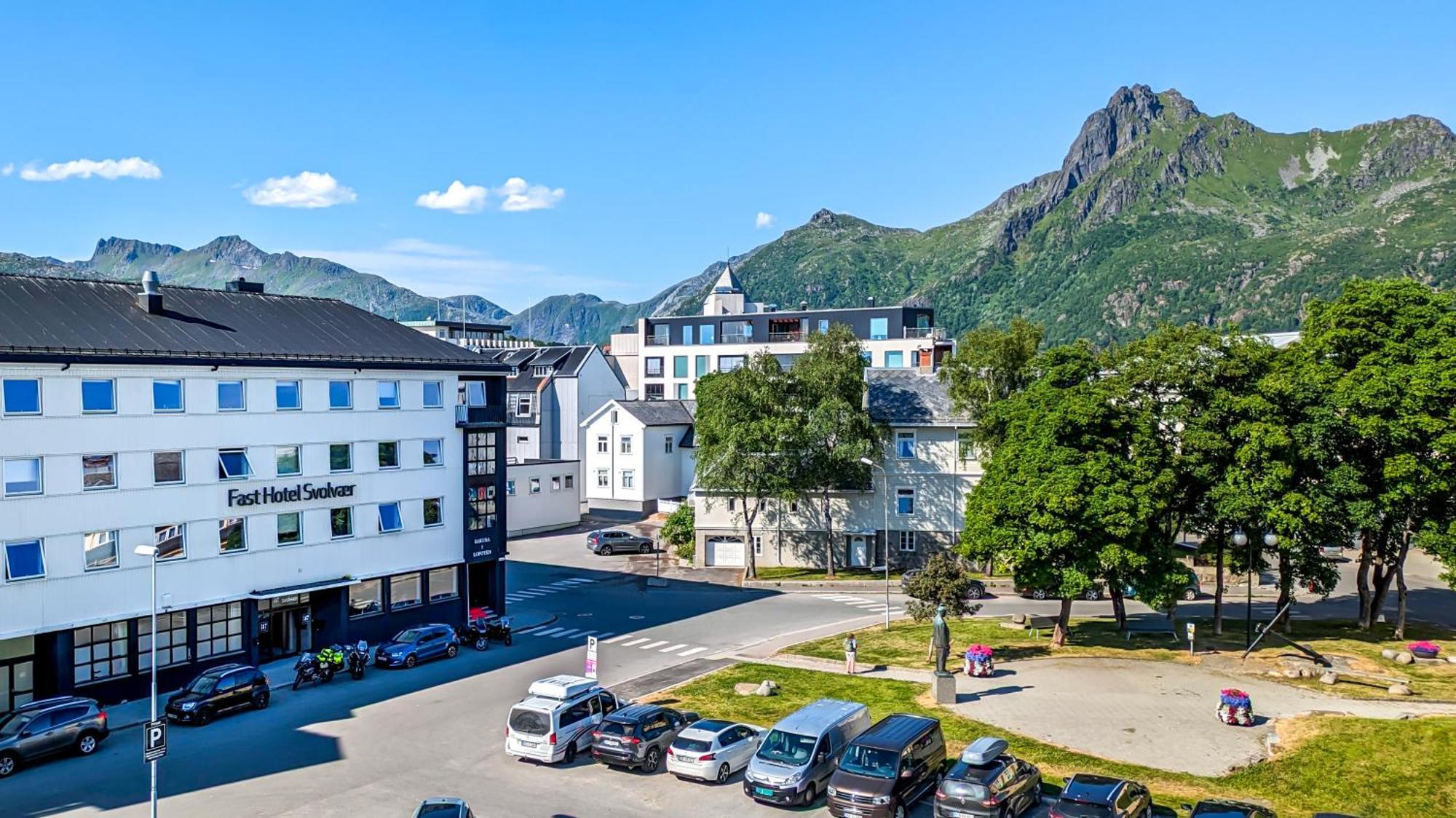 Fast Hotel Свольвер Экстерьер фото