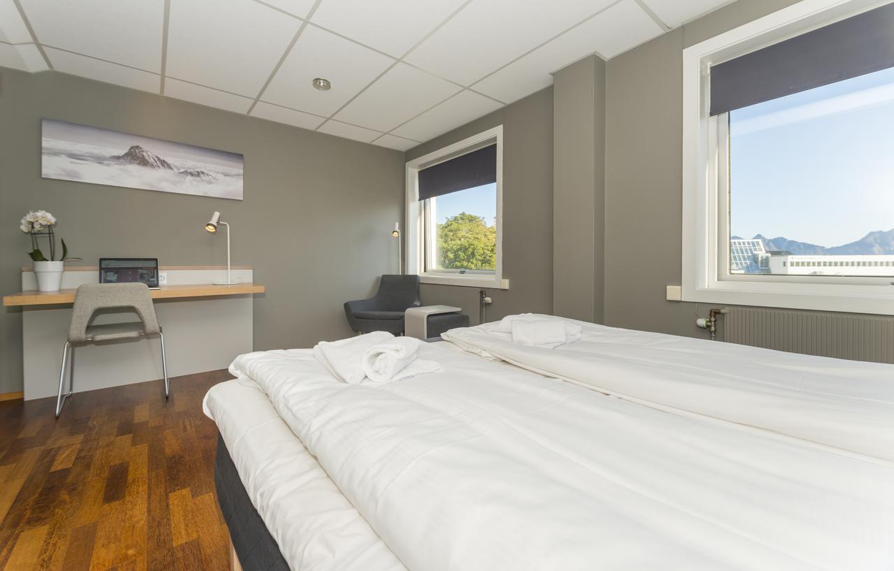Fast Hotel Свольвер Экстерьер фото